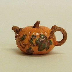 Harvest Pumpkin Teapot to Finish