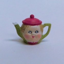 Antique Googlie Teapot to Finish