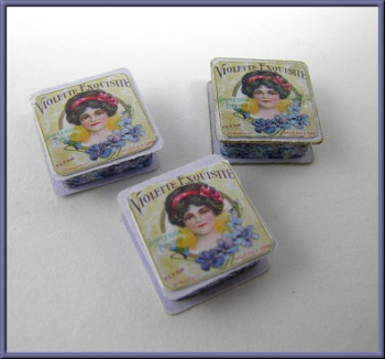 Violette Exquisite Powder Boxes Kit