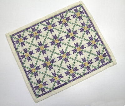 Mini Quilt of the Month - June 2010 - Click Image to Close