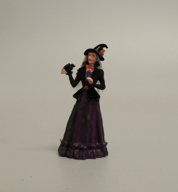 Winifred Witch - Figurine to Paint
