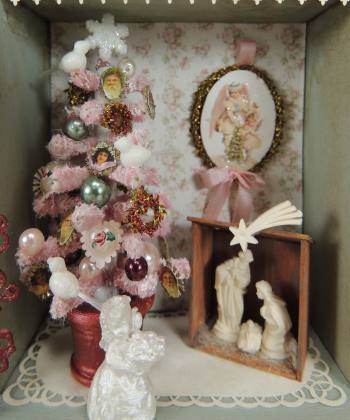 Victorian Shabby Chic Christmas Display - Click Image to Close